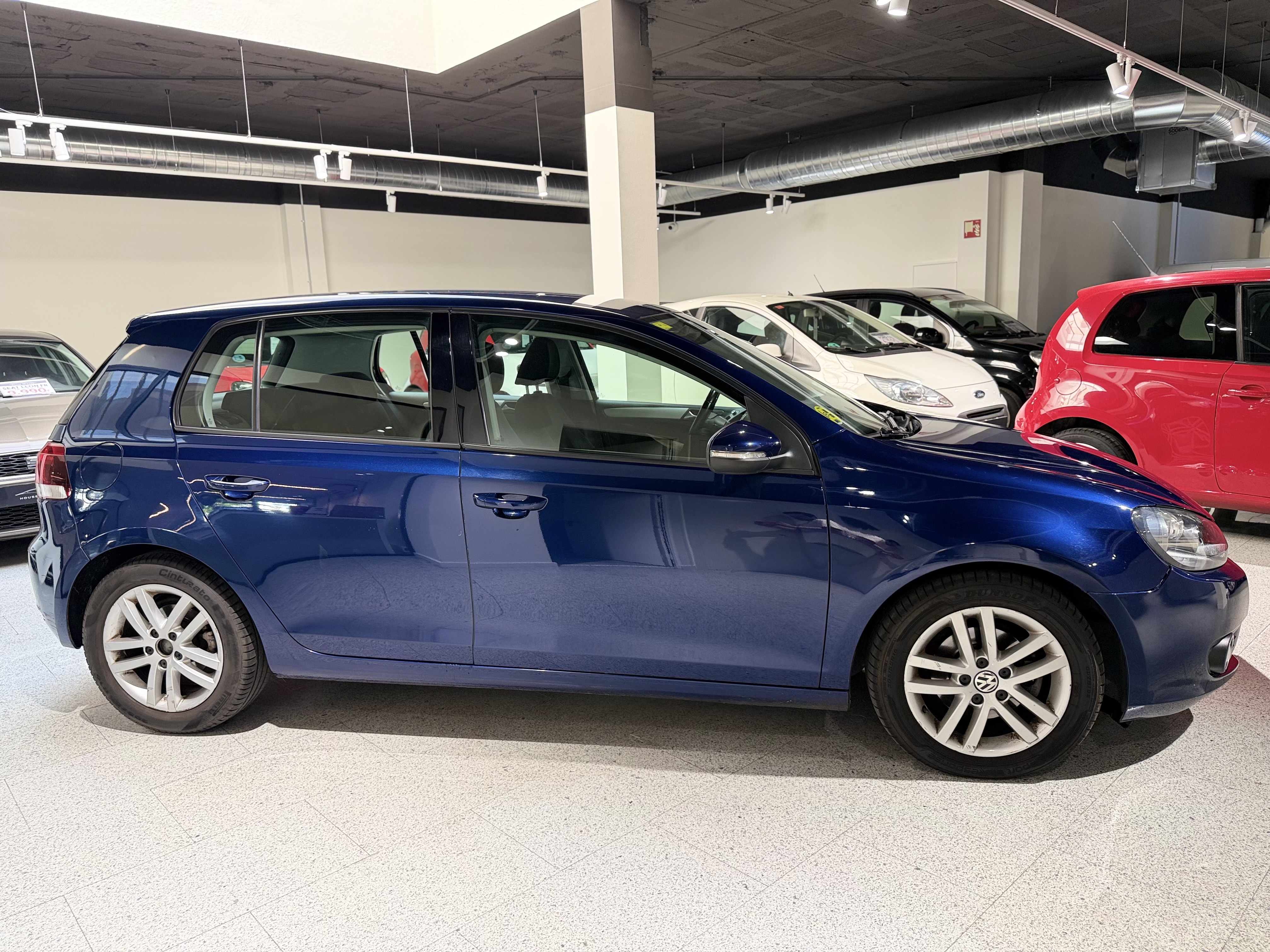 Volkswagen Golf - imagen
