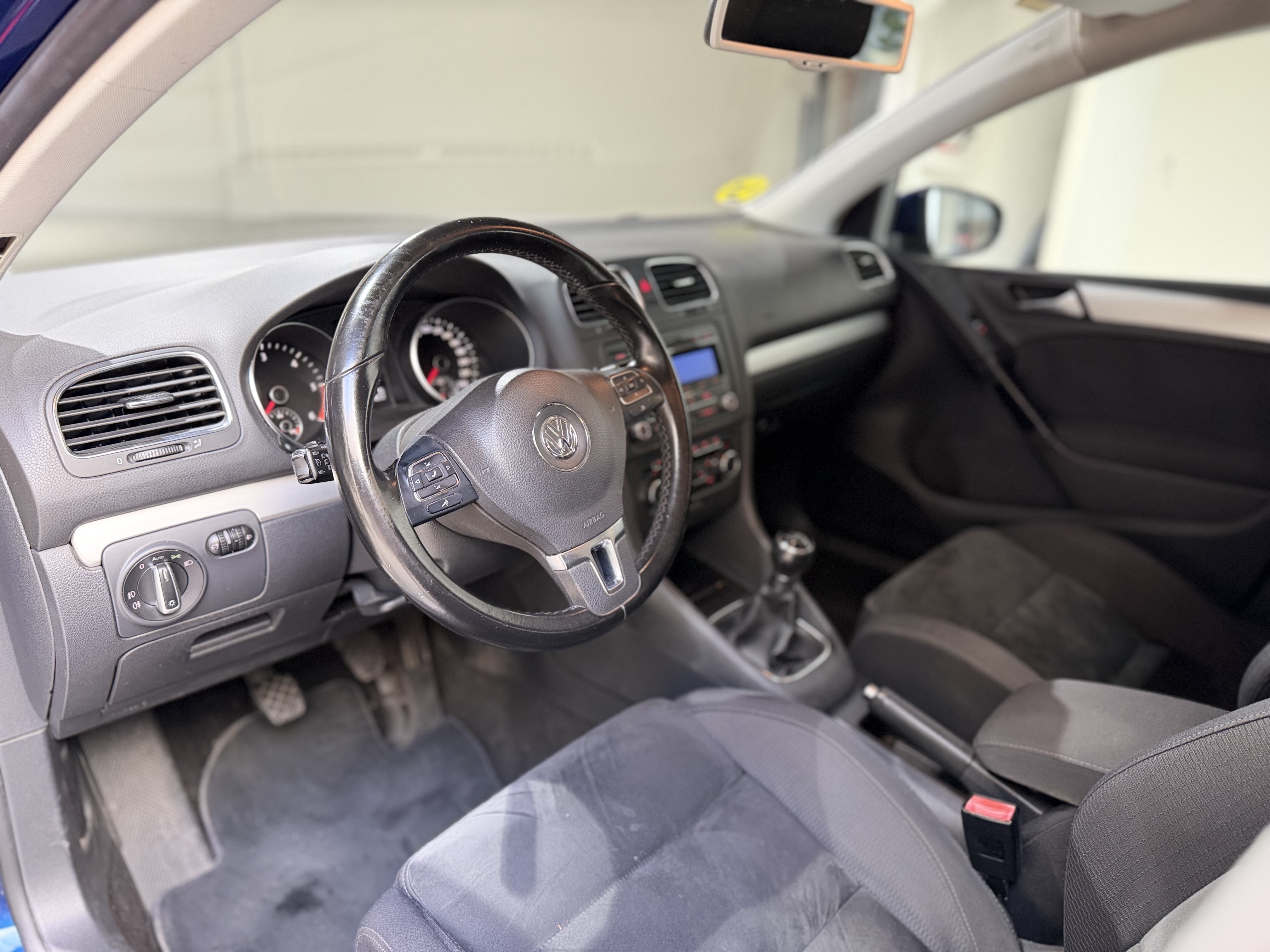 Volkswagen Golf - imagen