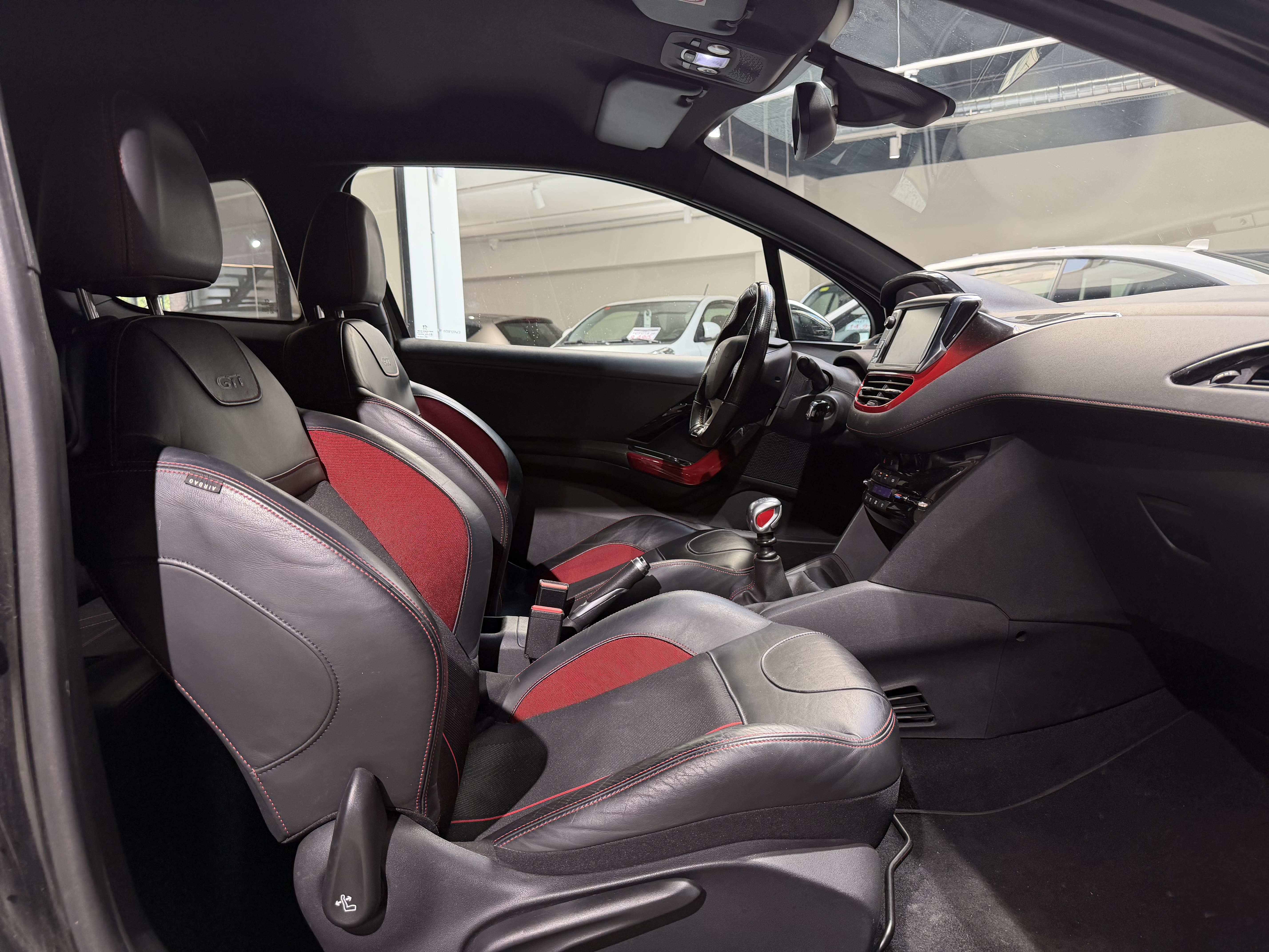 Peugeot 208 - imagen