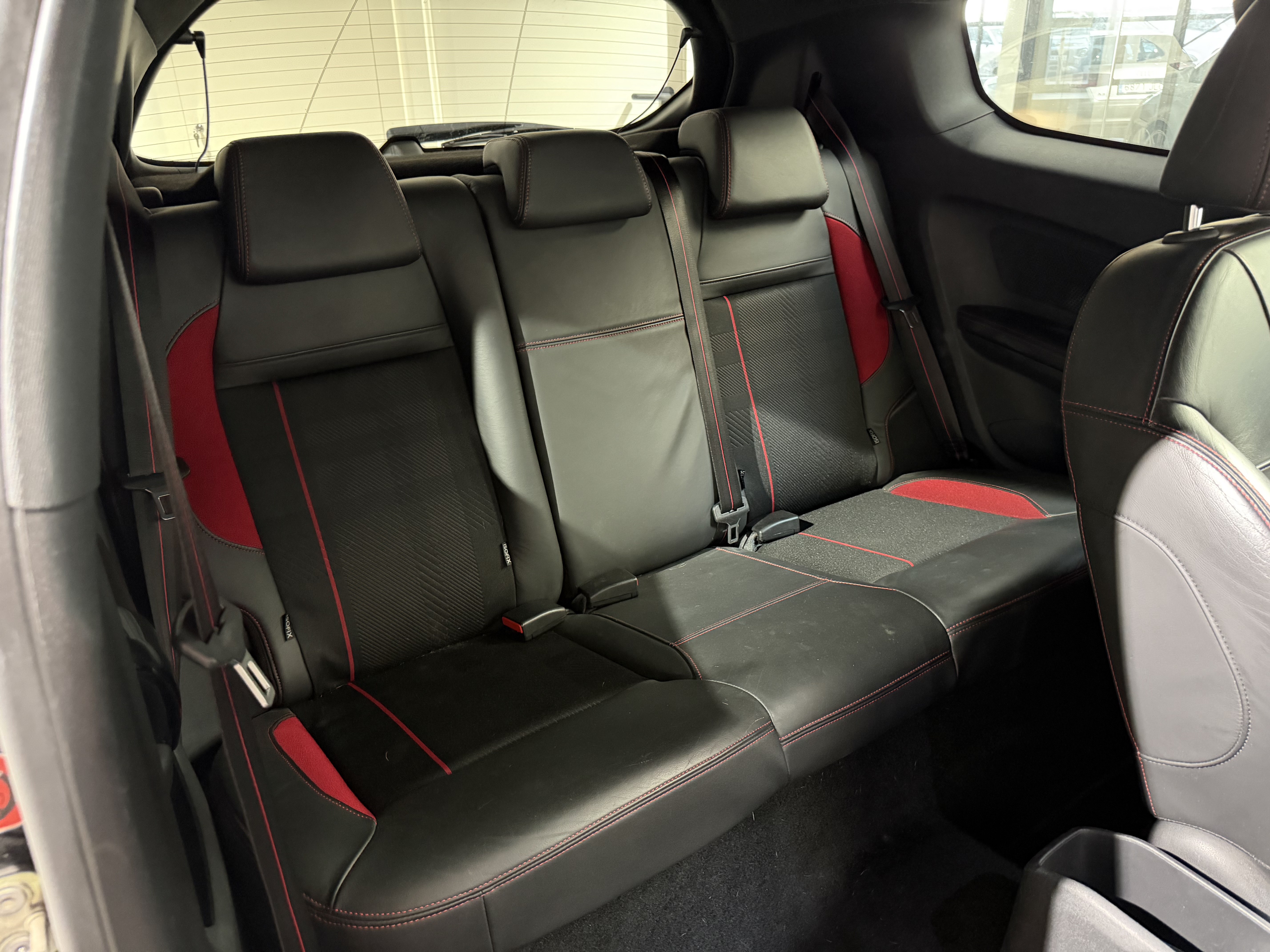 Peugeot 208 - imagen