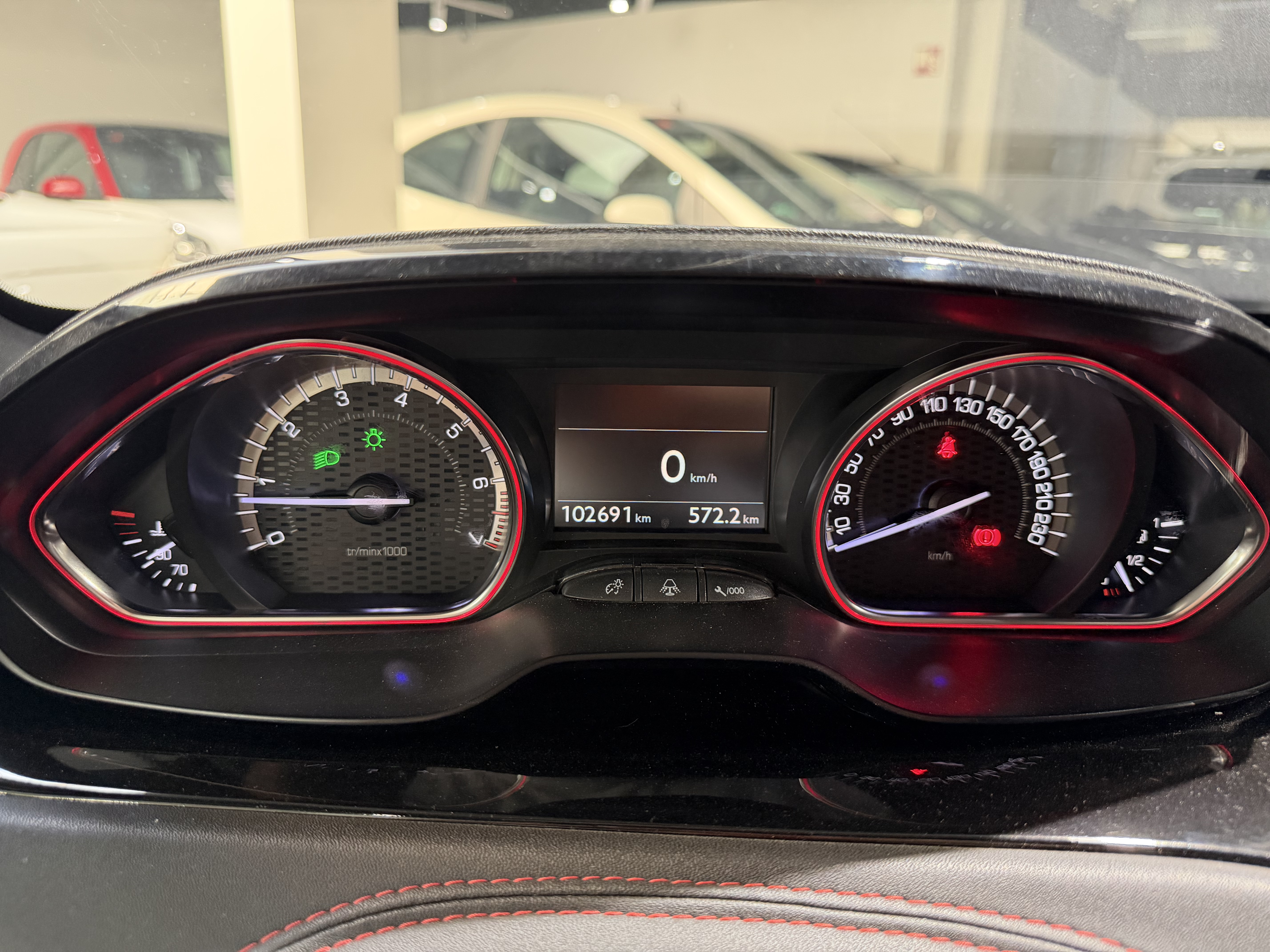 Peugeot 208 - imagen