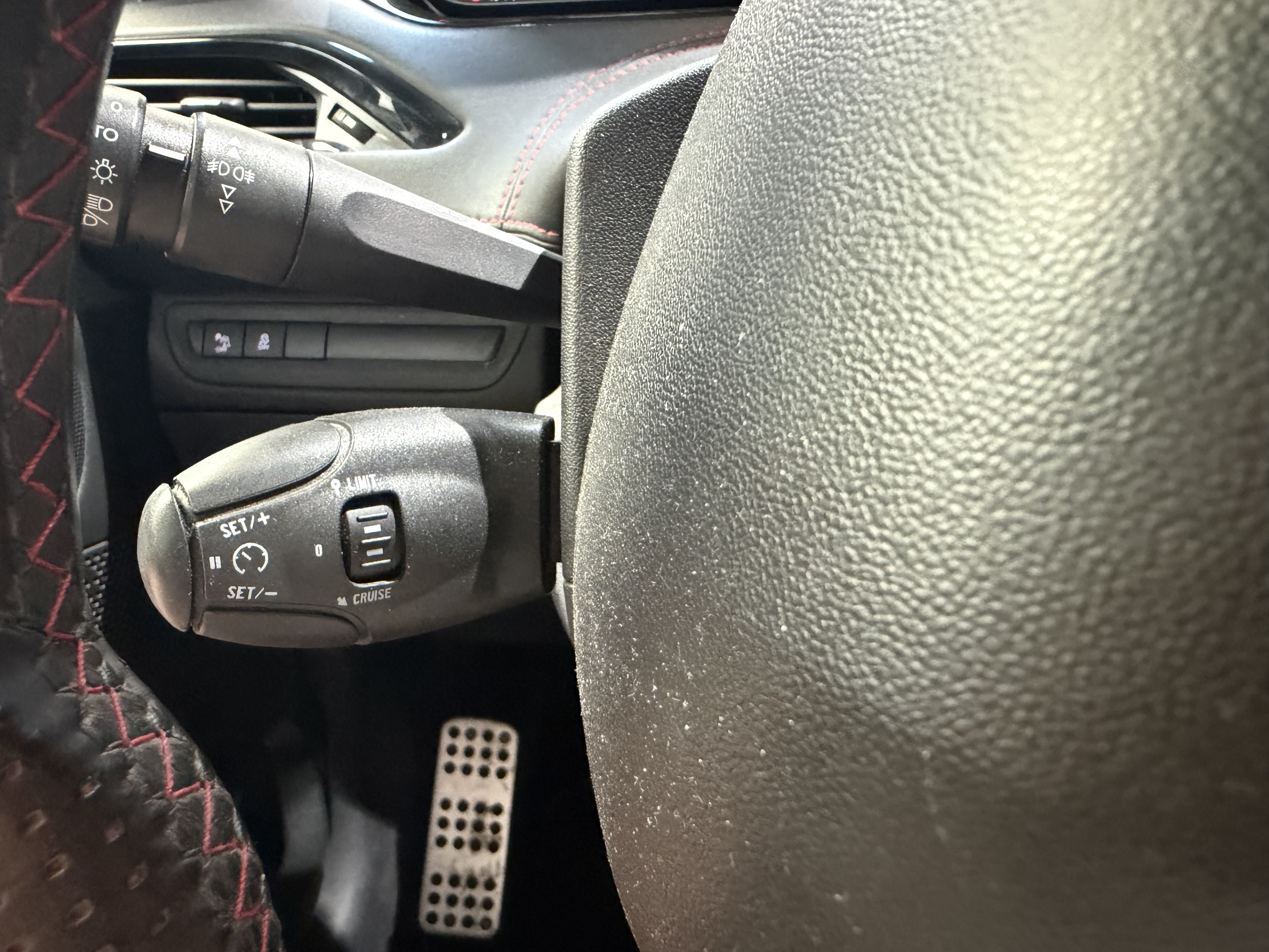 Peugeot 208 - imagen